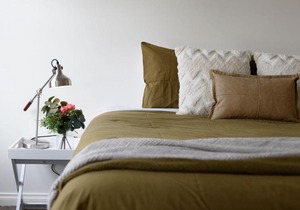 Trentham Central Villas - 6 BR / Ensuite / Sleeps 12