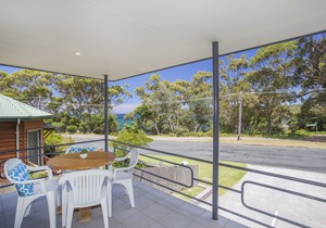 Ulladulla Harbour Breeze