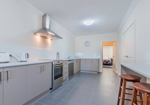 Unit 4-83 Thompson Avenue, Cowes Central, includes linen.