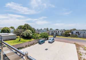 Unit 4-83 Thompson Avenue, Cowes Central, includes linen.