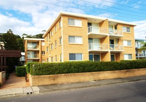 Unit 9 South Pacific opposite Shoal Bay Beach