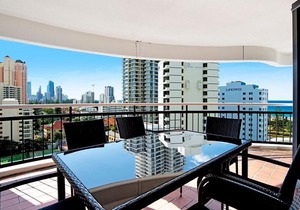 Victoria Square 2 Bed Ocean View Broadbeach