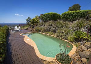 Villa 2 @ Bimbadeen Estate - Split level villa for 2 with the best views in the valley