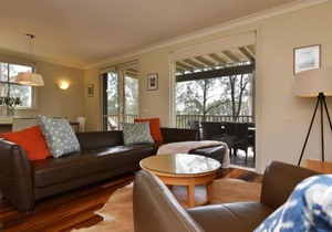 Villa 2br Sangiovese Villa located within Cypress Lakes Resort