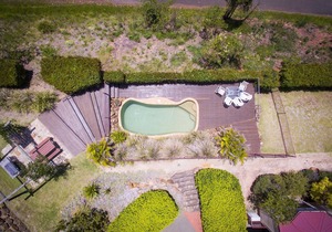 Villa 3 @ Bimbadeen Estate - Split level villa with views that stretch on forever - just for 2!