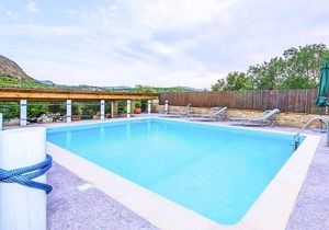 Villa Kera, Kera in Kera
