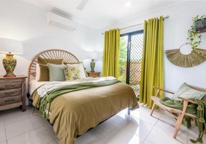 'Wallaby' at Savannah House