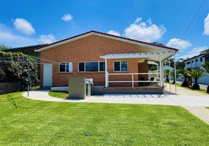 Walters Holiday Flats @ Hyams Beach (Flat 1) - Book 7 nights pay for only 6*