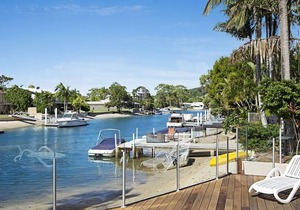 Water Front Noosa Escape - 15 Mossman Court