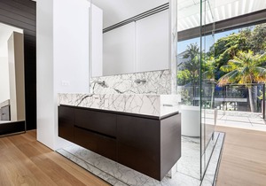 World class in Tamarama Beach with expansive views