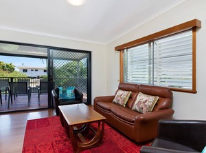 Taylor Avenue Golden Beach | Golden Beach