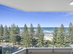 Esplanade | Burleigh Heads