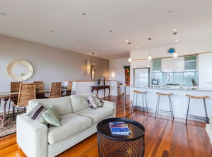 Bella Vista | Maslin Beach