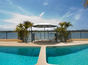 Commodore | Noosa Heads