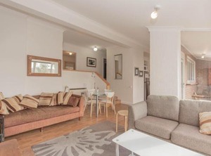 Dauphine Townsend Street | Jindabyne