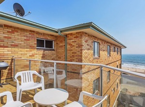 Debra Court | Forster