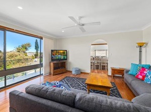 Lentara St Fingal Bay | Fingal Bay