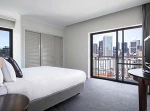 Mantra Russell | Chinatown
