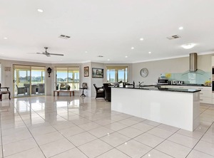 Willow Homestead Lovedale | Allandale