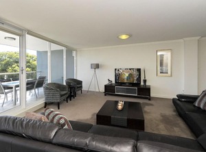 Oasis Laman Street | Nelson Bay