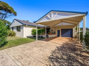 Ocean Breeze At Caves | Caves Beach