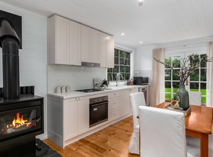 Cottage Alpine Southern Highlands Sundays | Alpine