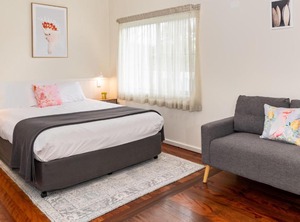 Pacific Motel | Forster