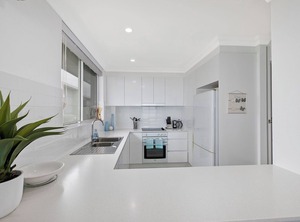 Regency Court | The Entrance North