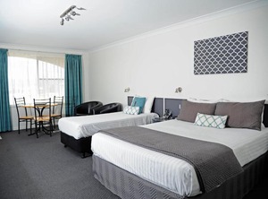 Tamar River Villas | Riverside