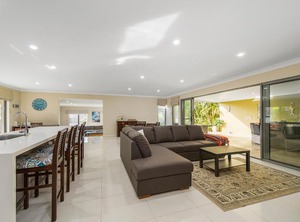 Bonny Hills | Bonny Hills