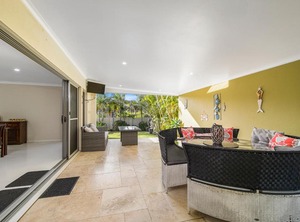 Bonny Hills | Bonny Hills