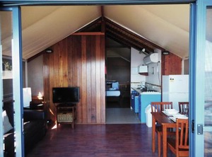 Shores | The Entrance North