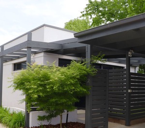Street Townhouse Of 