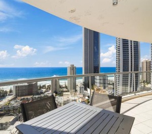 Chevron Renaissance Surfers Paradise 