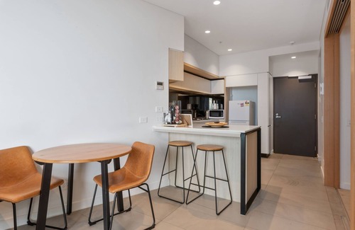 Brisbane Central Business District Apartment | 1 Bedroom Apartment in Heart of City with River View
