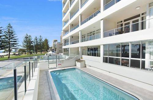 Coolangatta Apartment | 100 m² Apartment ∙ 2 bedrooms ∙ 4 guests