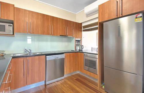 Picnic Bay Apartment | 100 m² Apartment ∙ 2 bedrooms ∙ 6 guests