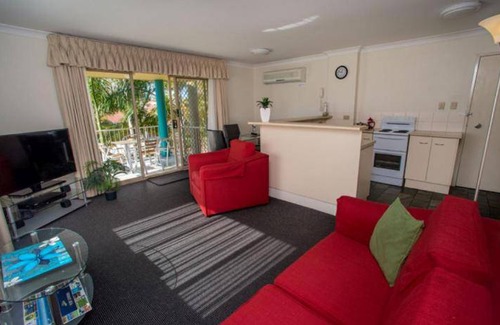 Nelson Bay Apartment | 100 m² Serviced apartment ∙ 3 bedrooms ∙ 10 guests