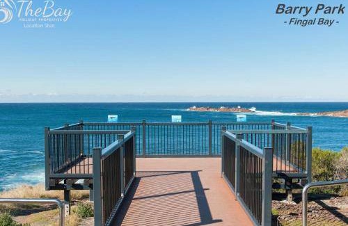 Fingal Bay House | 100 m² House ∙ 4 bedrooms ∙ 8 guests