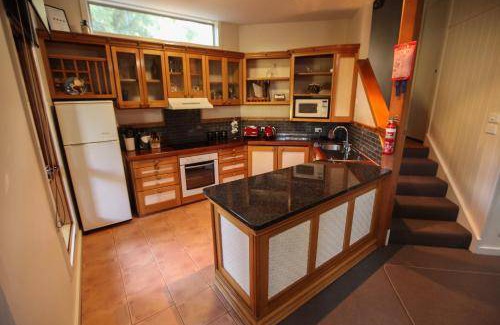 Halls Gap Cabin | 100 m² Lodge ∙ 2 guests