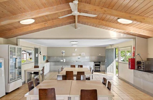 Braybrook Resort | 100 m² Resort ∙ 3 bedrooms ∙ 127 guests