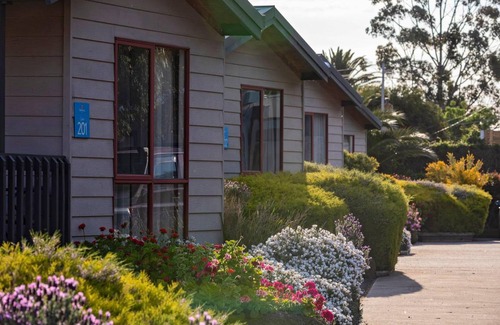 Braybrook Resort | 100 m² Resort ∙ 3 bedrooms ∙ 127 guests