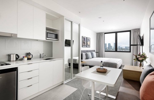 South Perth Apartment | 105 m² Serviced apartment ∙ 2 bedrooms ∙ 10 guests