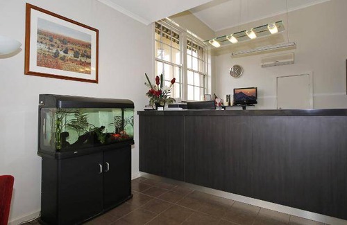 Wagga Wagga Hotel | 110 m² Motel ∙ 6 bedrooms ∙ 127 guests