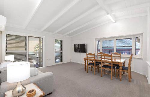 Montville House | 111 m² House ∙ 2 bedrooms ∙ 4 guests