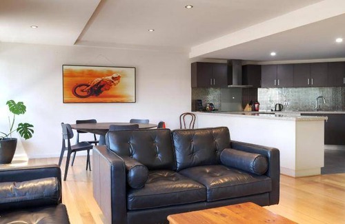 Fremantle Apartment | 116 m² Apartment ∙ 2 bedrooms ∙ 4 guests
