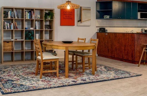 Griffith Apartment | 120 m² Apartment ∙ 2 bedrooms ∙ 4 guests
