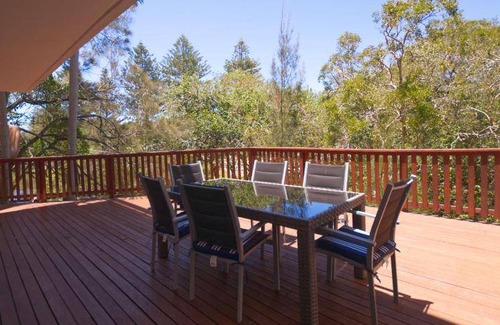 Moffat Beach Apartment | 120 m² Apartment ∙ 3 bedrooms ∙ 7 guests