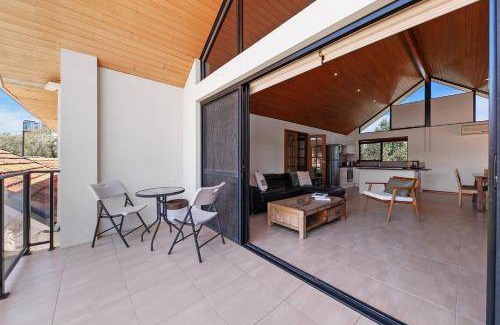 Applecross Apartment | 120 m² Apartment ∙ 3 bedrooms ∙ 6 guests