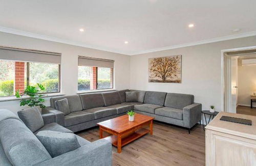 Hazelmere Hotel | 120 m² Hotel ∙ 3 bedrooms ∙ 10 guests
